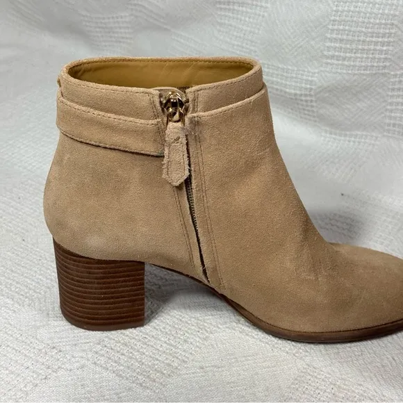 NEW Tory Burch Sofia Suede Bootie: Size 6.5M: Perfect Sand Pull on zip side