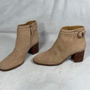 NEW Tory Burch Sofia Suede Bootie: Size 6.5M: Perfect Sand Pull on zip side