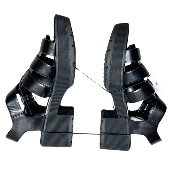 New with Tag Arizona Jeans Co Platform Black Shiny Vintage Chunky Retro Sandals