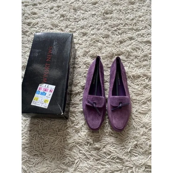 Newport News Loafers Suede Leather Violet Purple 8.5 B Flats Shoes Slip On