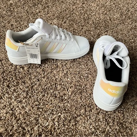 NIB Adidas Grand Court Sneakers