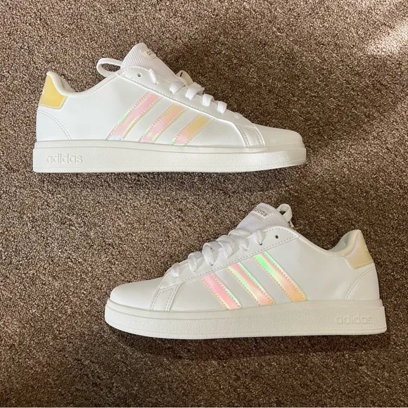 NIB Adidas Grand Court Sneakers