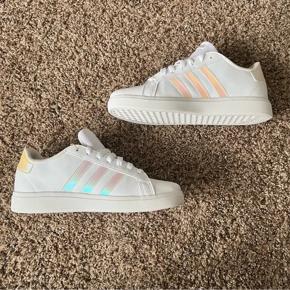 NIB Adidas Grand Court Sneakers