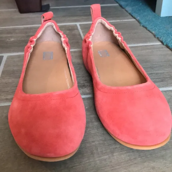 NIB Fitflop Coral Pink Allegro Suede Ballet Flat
