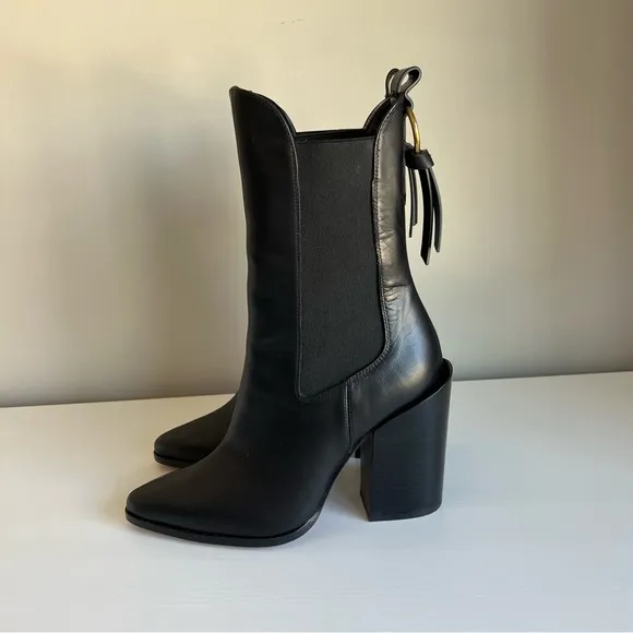 NIB FRAME Le Manhattan Chelsea boots in black size 38