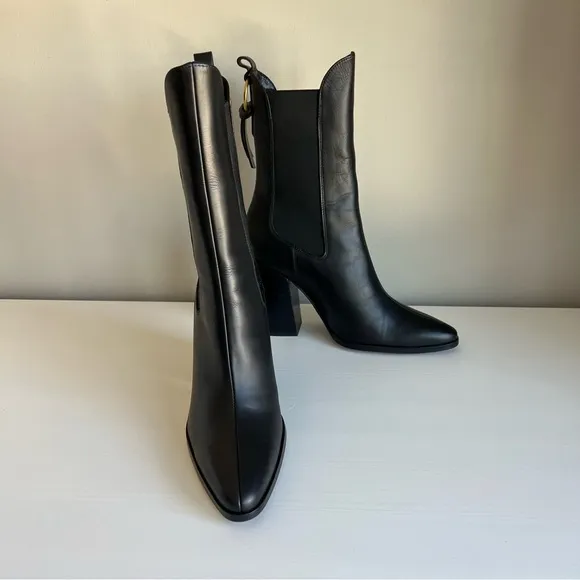 NIB FRAME Le Manhattan Chelsea boots in black size 38
