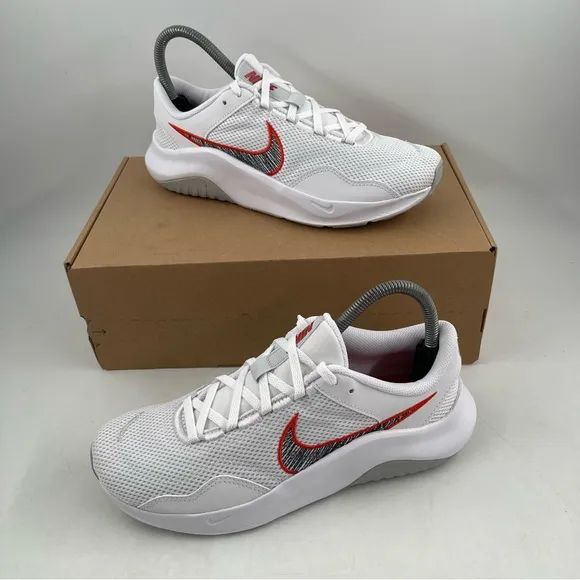 NIB! Nike Women’s Legend Essential 3 NN White Mesh Low Top Workout Shoe-Size 8.5