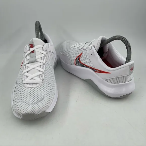 NIB! Nike Women’s Legend Essential 3 NN White Mesh Low Top Workout Shoe-Size 8.5