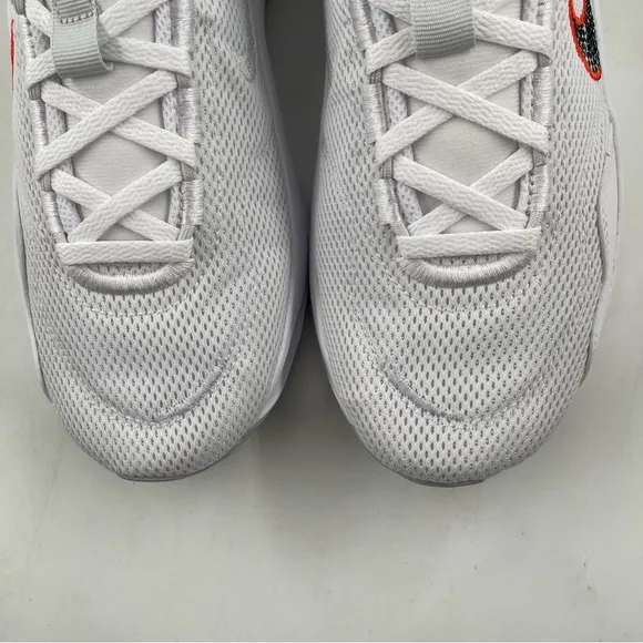 NIB! Nike Women’s Legend Essential 3 NN White Mesh Low Top Workout Shoe-Size 8.5