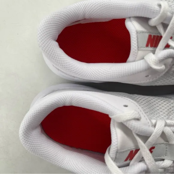 NIB! Nike Women’s Legend Essential 3 NN White Mesh Low Top Workout Shoe-Size 8.5