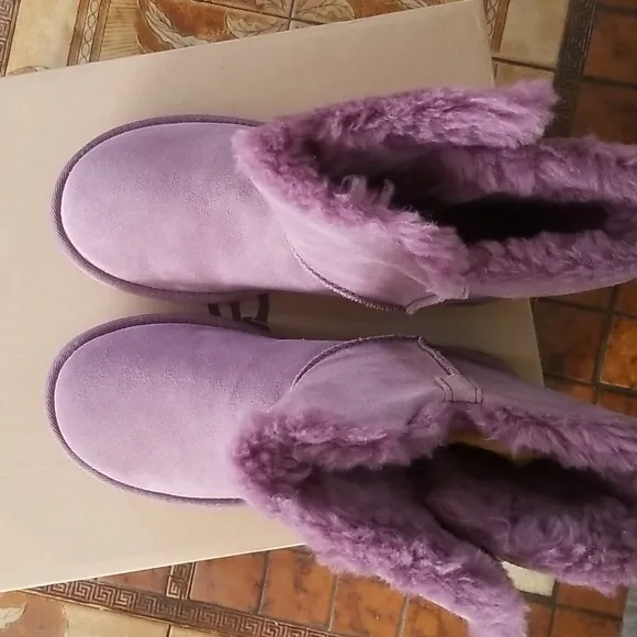 NIB Purple UGGS