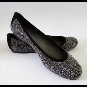 Nib Stuart Weitzman Nubead suede flats sz 7.5