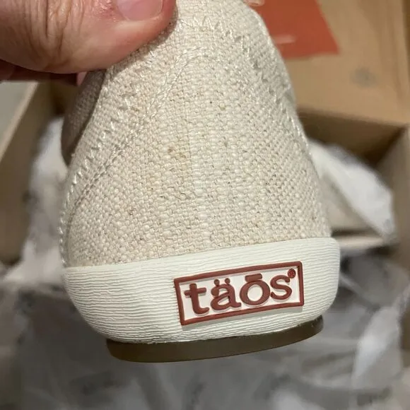 NIB Taos Star Lace Up Sneakers Natural Hemp Fabric Eco Casual Women Sz 10.5 Wide