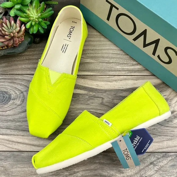 NIB Toms Alpargata Vivid Canvas Slip On Flats Loafers Neon Yellow 8.5 39