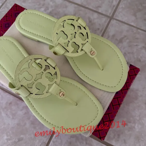 NIB Tory Burch Miller Size 8.5 Lime Leaf Embossed Leather Sandals Retail $198