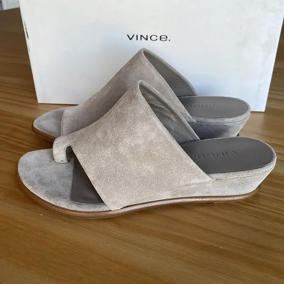 NIB Vince Darla Suede Wedge Slides