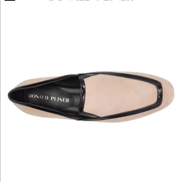 NIB Womens Donald Pliner cream white and black suede slip on loafer flats