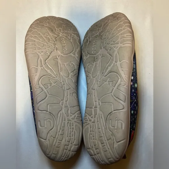 NICE!! UIN Slip On Canvas Artístic Paterns Loafers Men’s, Size 10