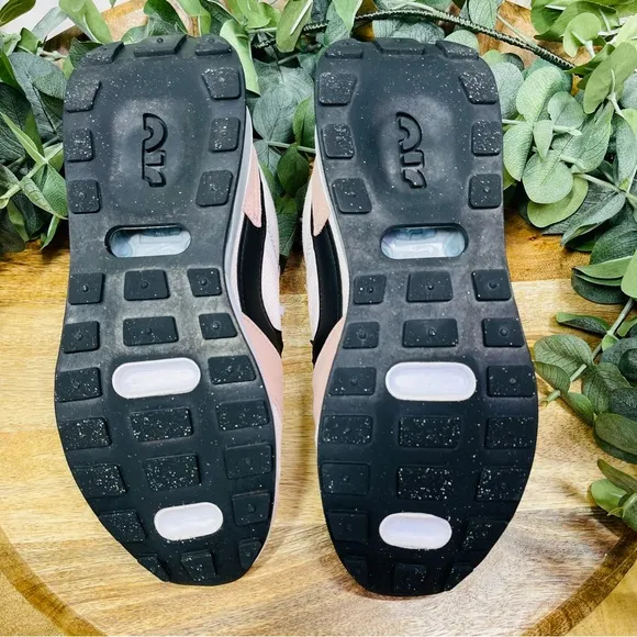 Nike - Air Max Pre-Day Sneakers 7
