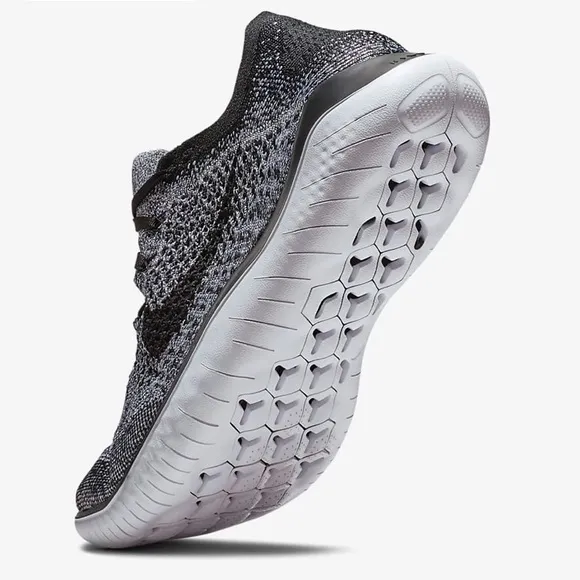 Nike Free Run Flyknit Men’s 2018 Road Running Shoe