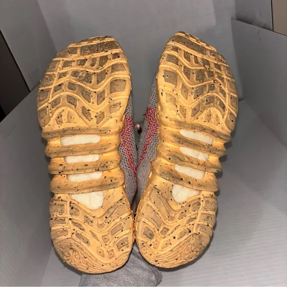 Nike Space Hippie 01 in Melon Tint