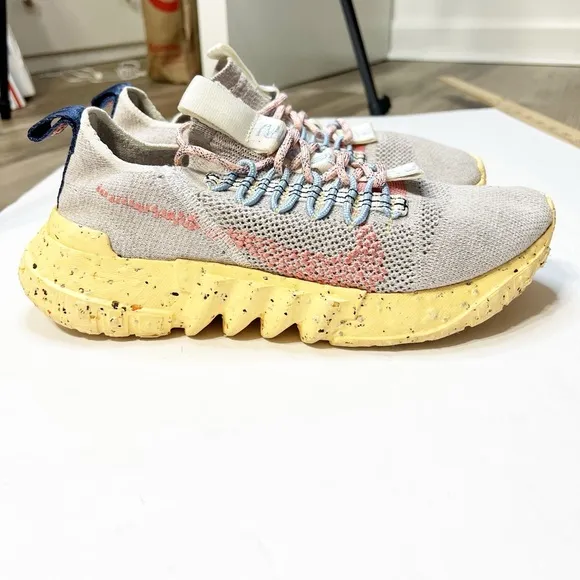 Nike Space Hippie 01 Vast Grey Melon Tint Mesh Running Shoes Sneakers‌‌ Size 6.5