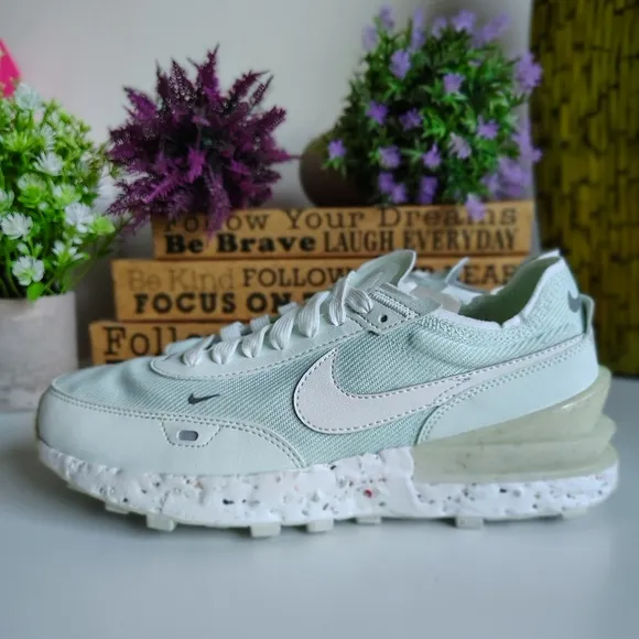 Nike Waffle One Crater Sneakers Size US 7 | New Without Box | Lime