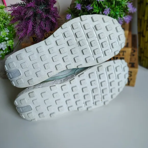Nike Waffle One Crater Sneakers Size US 7 | New Without Box | Lime