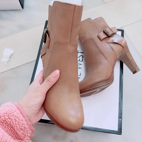 Nine West Women’s “Nopansy” Brown Leather Boots Side Zip Buckle/NWB