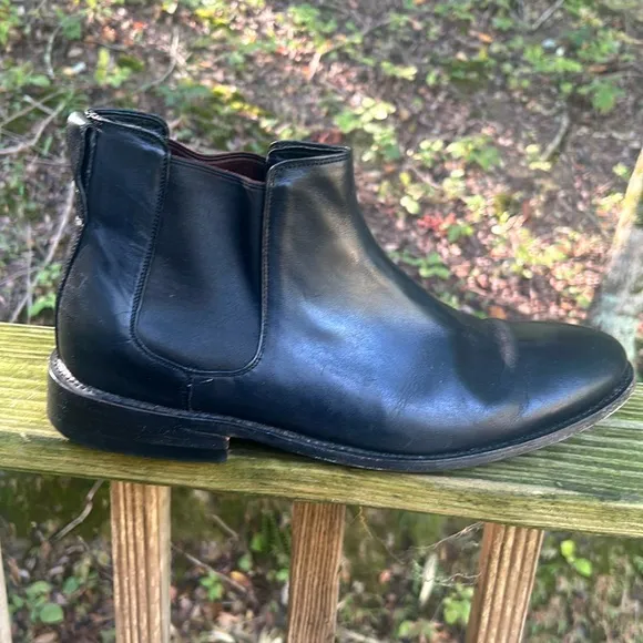 Nisolo men’s black Chelsea boots size 12