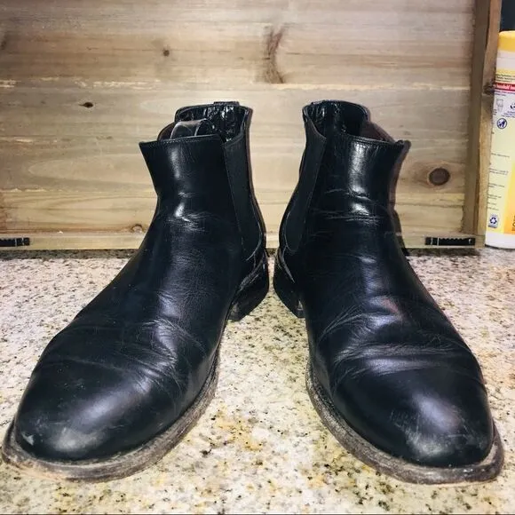 Nisolo Black Leather Chelsea Boots