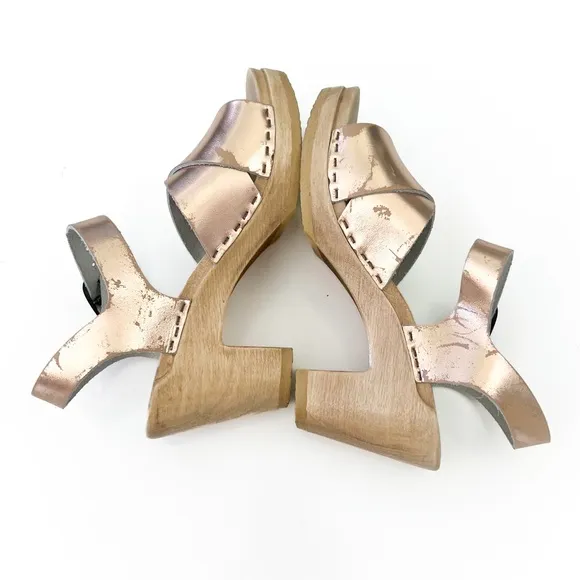 No. 6 Store Coco Cross Front Rose Gold Sandals Clogs