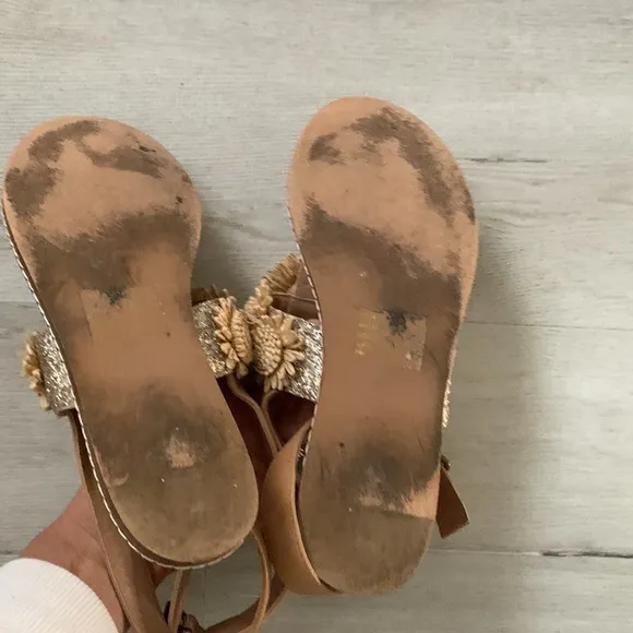 Nude Bohemian Goddess Sunflower Leather Sandals size 8 M Bettye shimmer