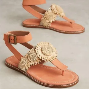 Nude Bohemian Goddess Sunflower Leather Sandals size 8 M Bettye shimmer