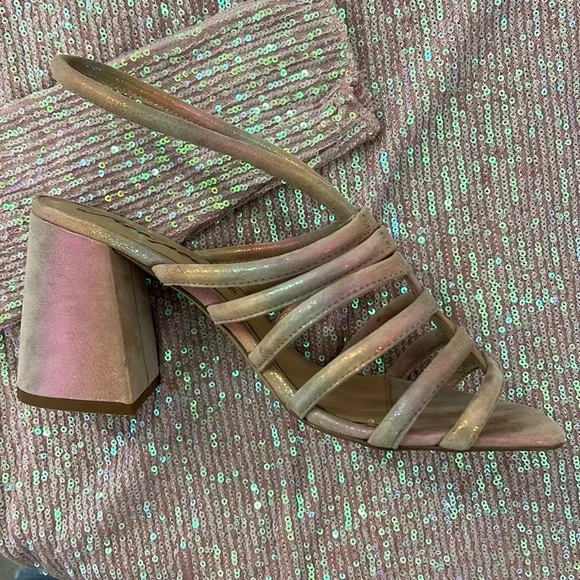 NWOB $158 Free People Metallic Sheen Leather Sandals