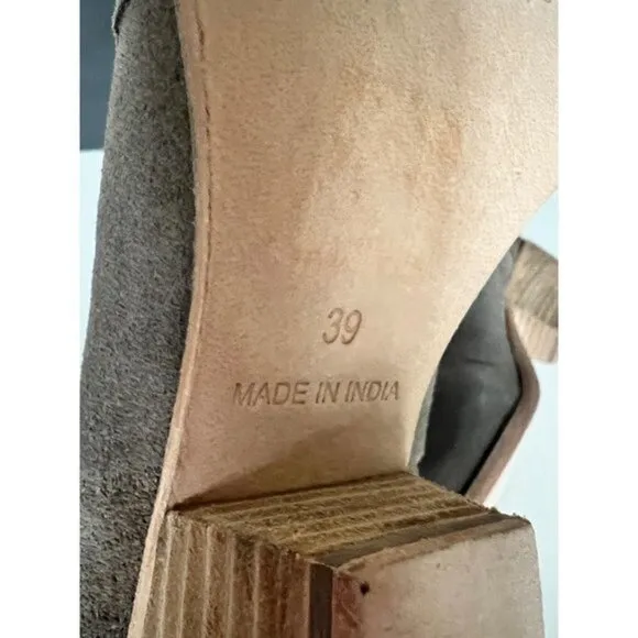 NWOB FREE PEOPLE New Frontier taupe Chelsea boots size 39