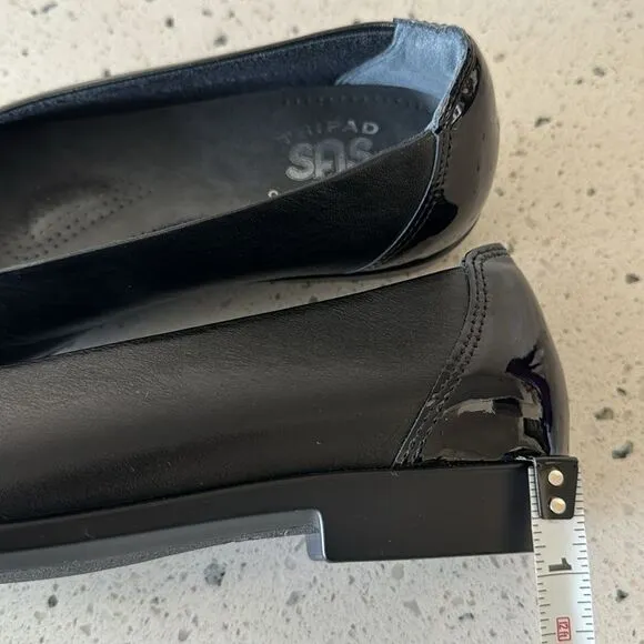 NWOB!SAS Tripad Comfort Slip On Black  Leather Loafers Toe Bow Flats Size 6 Wide