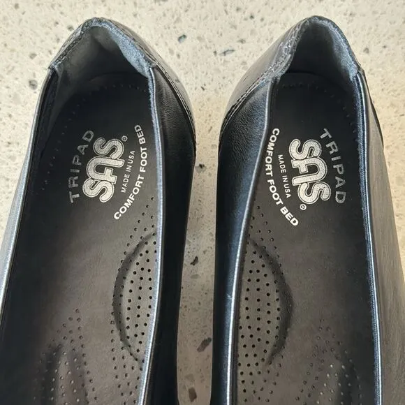 NWOB!SAS Tripad Comfort Slip On Black  Leather Loafers Toe Bow Flats Size 6 Wide