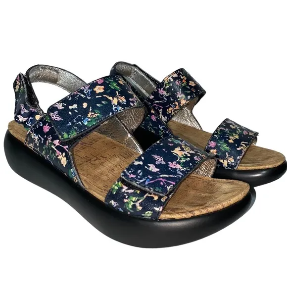NWOT Alegria by PG Lite Bailee Leather Floral Adjustable Sandals Size 38