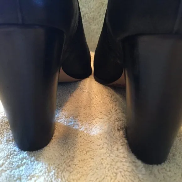 NWOT Ann Taylor Black Leather Ankle Boot