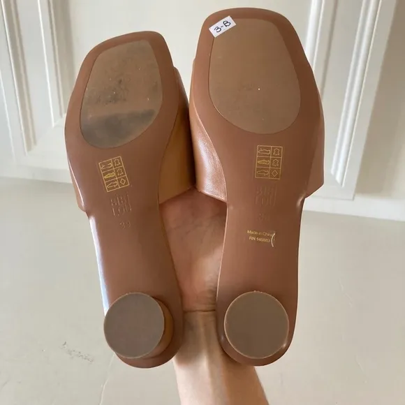 NWOT Bibi Lou Anthropologie Hana Gold Hardware Honey Leather Sandals Sz 39