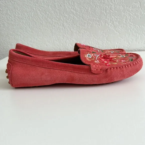 NWOT Johnny Was Vivian Moccasins Pink Suede Floral Embroidered Shoe Flats
