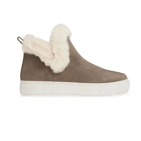 NWOT J/SLIDES Priya High Top Sneaker with Faux Fur