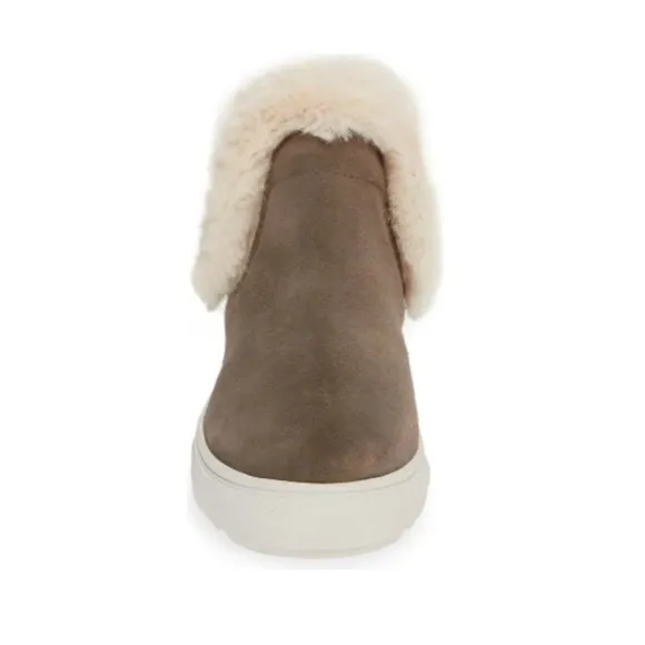 NWOT J/SLIDES Priya High Top Sneaker with Faux Fur
