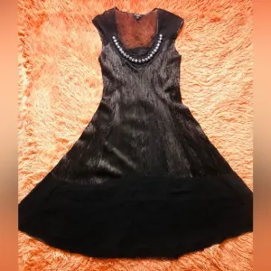 NWOT Komarov, Rhinestone Embellished V-Neck Chameause Midi Dress. Size S