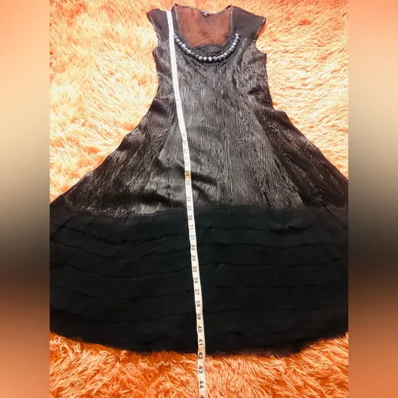NWOT Komarov, Rhinestone Embellished V-Neck Chameause Midi Dress. Size S