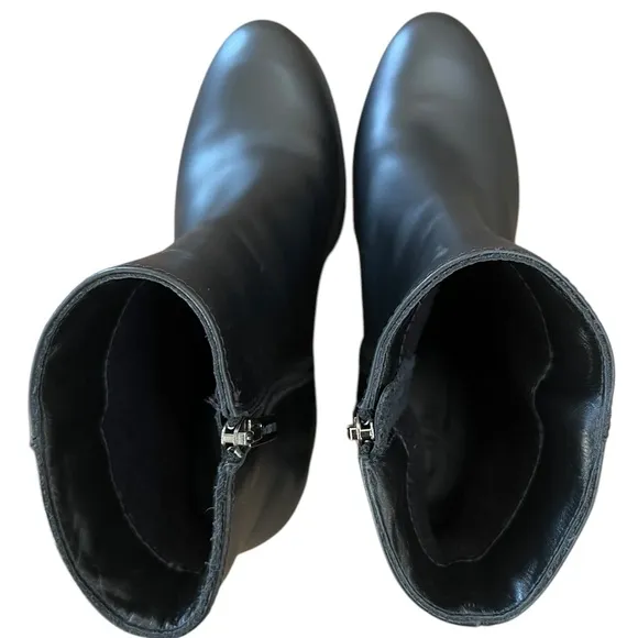 NWOT La Canadienne Percle Almond Toe Black Chelsea Boots – 9.5 M