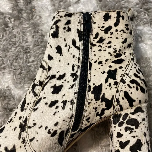 NWOT - MATISSE - White Kristall Calf Hair Side Zip Bootie