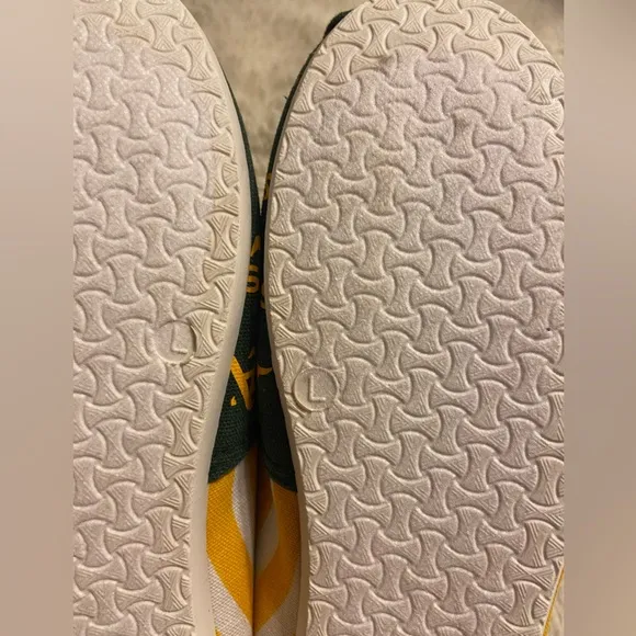 NWOT Oakland Athletics baseball stripes canvas loafers shoes flats size L (9-10)