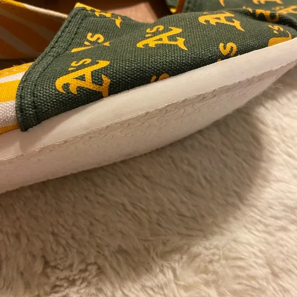 NWOT Oakland Athletics baseball stripes canvas loafers shoes flats size L (9-10)
